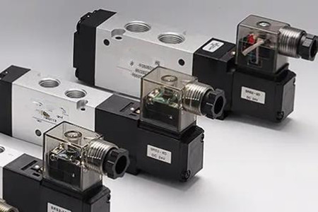 三位五通電磁閥用于哪些場(chǎng)所？常用于自動(dòng)化系統(tǒng)！